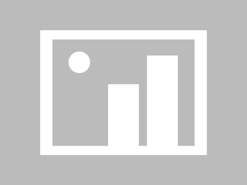 我一晚上没睡明白，这条关于黑料网app的“爆料”，我越看越像拼接出来的（给自己留退路）